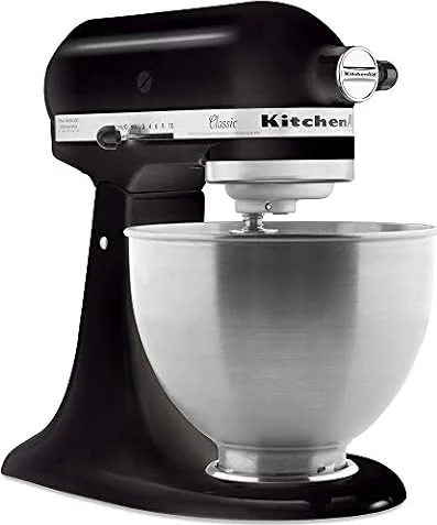 KitchenAid MIXER TILT-HEAD 4.3L - CLASSIC - ONYX BLACK 5K45SSBOB | Prepares large batches of dough, batters, and creams in commercial kitchens with robust planetary mixing action.