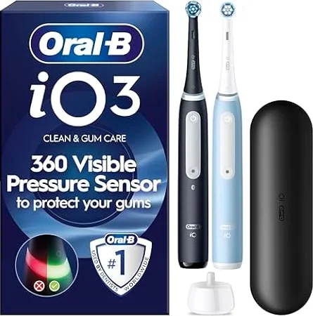 Oral-B iO3 2X Electric Toothbrushes for Adults, 2 Toothbrush Heads & 1 Travel Case, 3 Modes with Teeth Whitening, 2 Pin UK Plug, Black & Blue